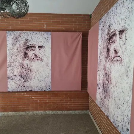 Da Vinci's Den Διαμέρισμα *